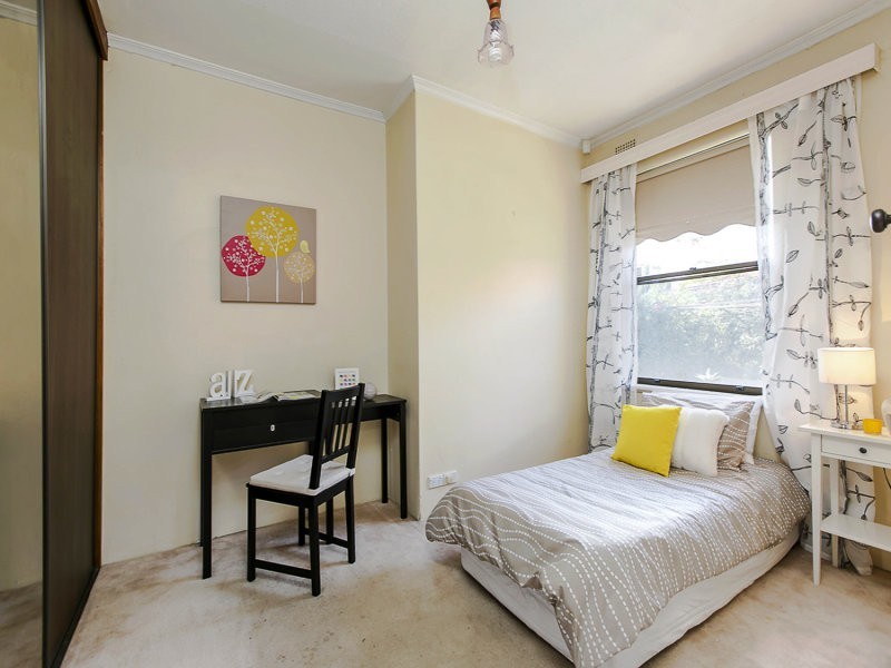 28 Burton Avenue, Park Holme SA 5043