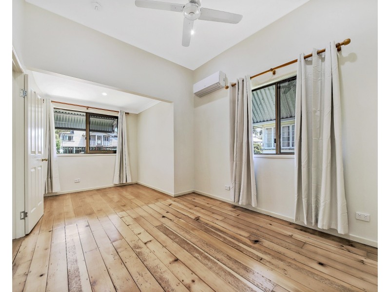 18 Depper Street, Toowong QLD 4066