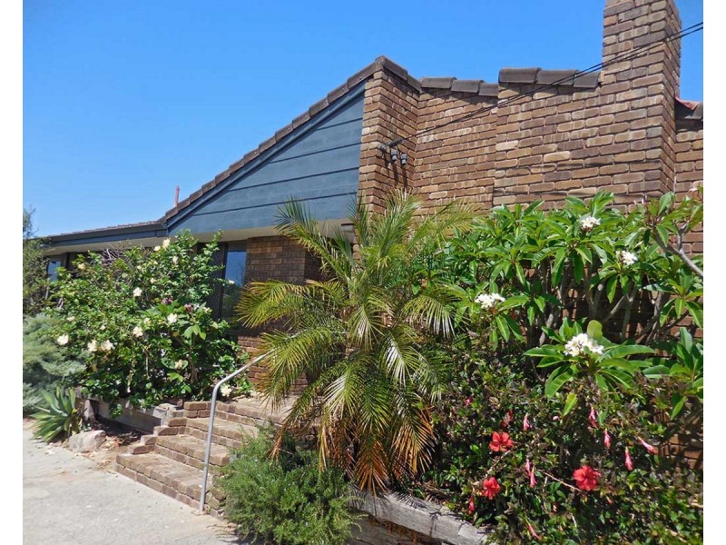 6 Aurelian Street, Palmyra WA 6157