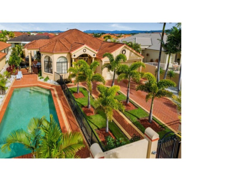2A Barbara Way, Benowa Waters QLD 4217