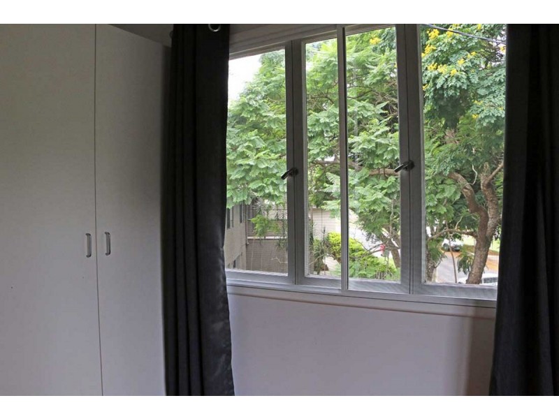 2/15 Newington Street, Tarragindi QLD 4121