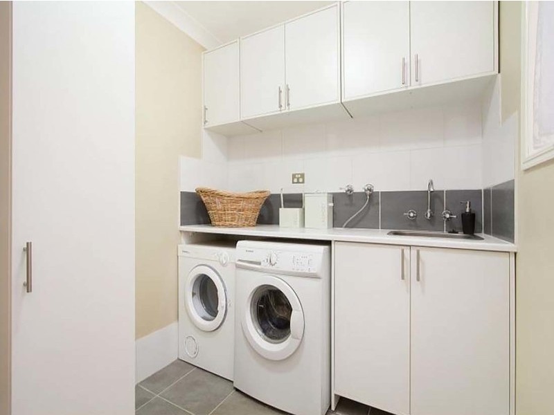 32 Broadwater Esplanade, Bilambil Heights NSW 2486