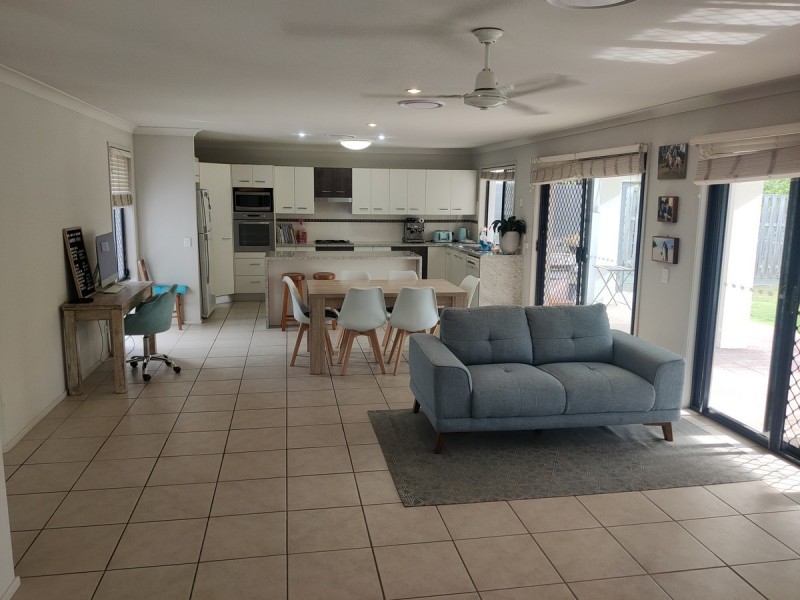 30 Macaranga Crescent, Carseldine QLD 4034