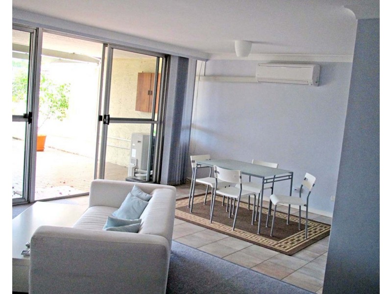 2/164 Macquarie Street, St Lucia QLD 4067