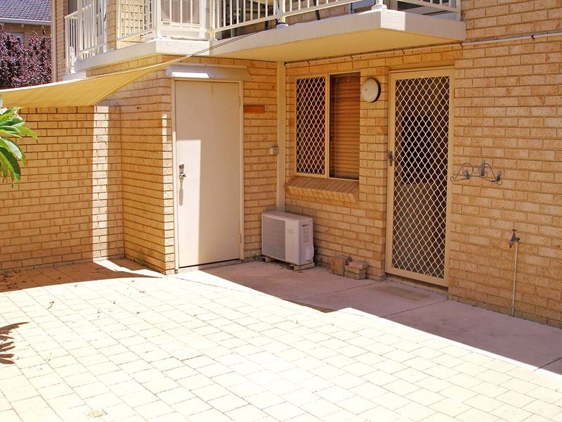 13/5 Waterway Court, Churchlands WA 6018