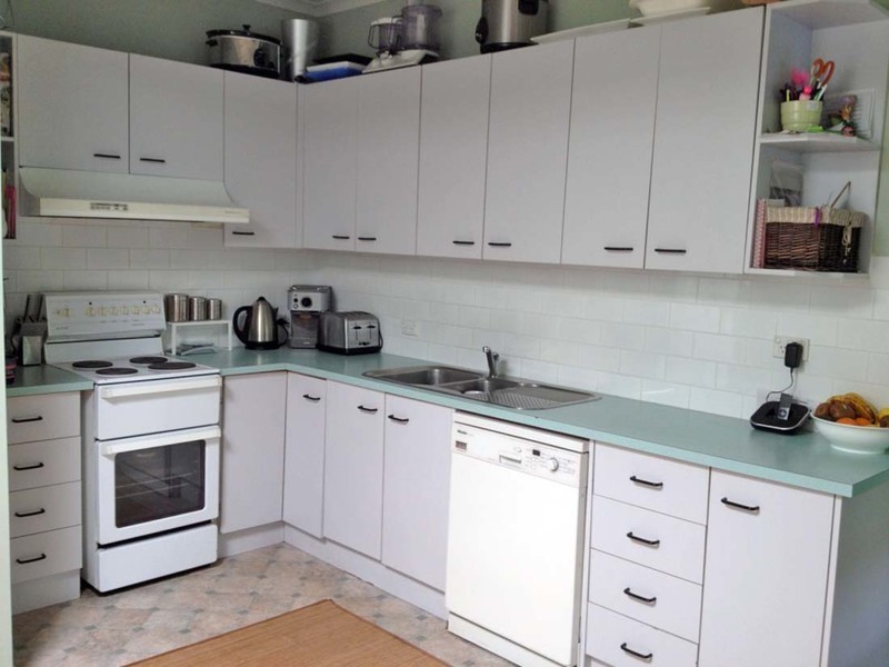 8 Laura Avenue, Belmont VIC 3216