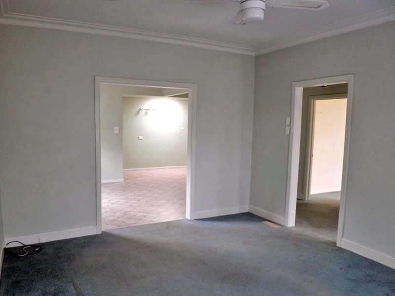 8 Laura Avenue, Belmont VIC 3216