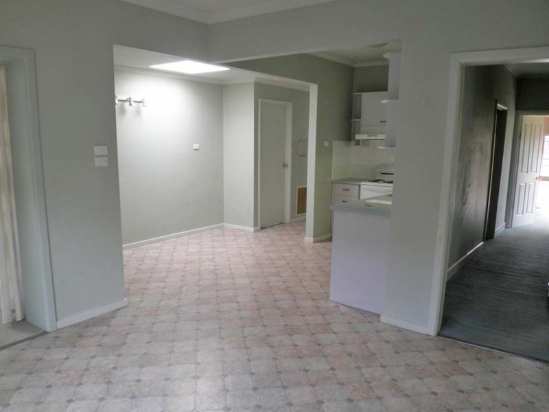 8 Laura Avenue, Belmont VIC 3216