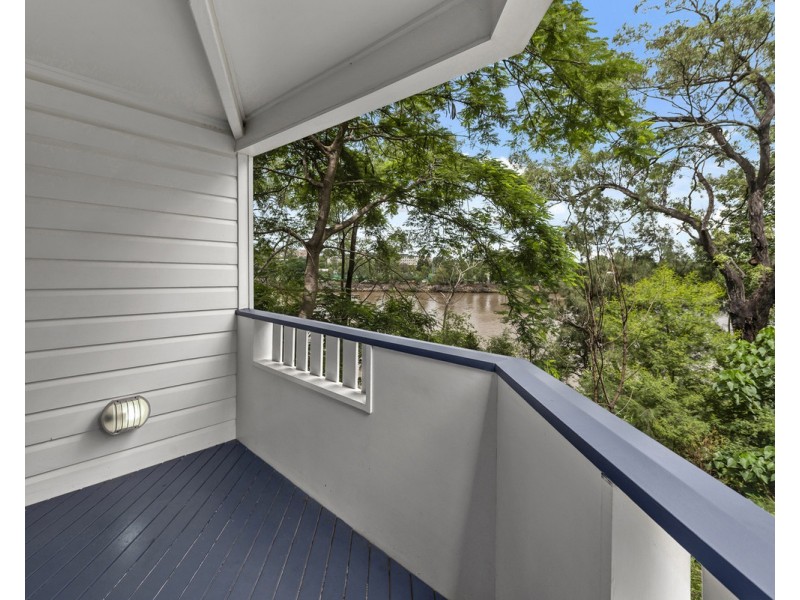 8/9 Rosecliffe Street, Highgate Hill QLD 4101