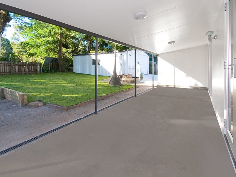 17 Lancelot Street, Tennyson QLD 4105