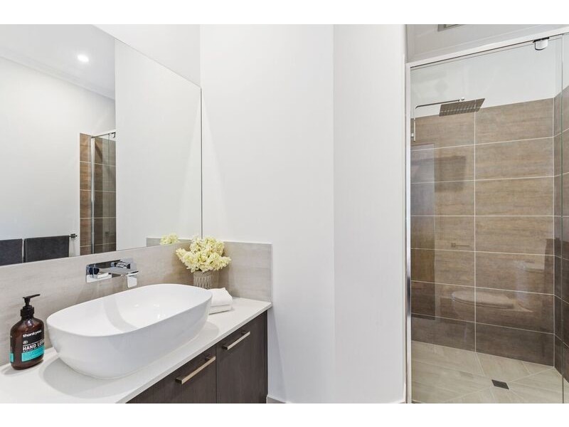 2/123 Indooroopilly Road, Taringa QLD 4068