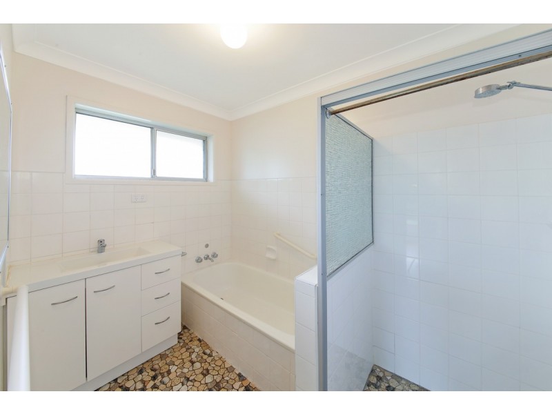 11 Third Avenue, Caloundra QLD 4551