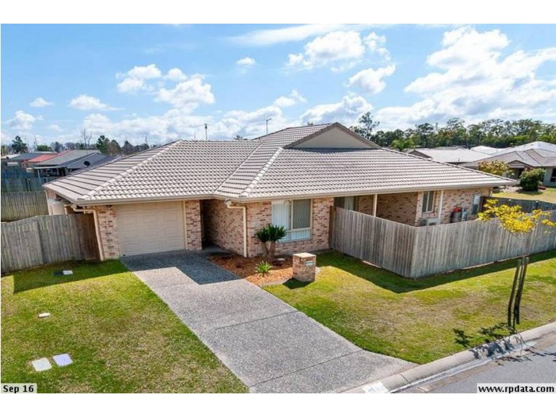 2/11 Acemia Drive, Morayfield QLD 4506