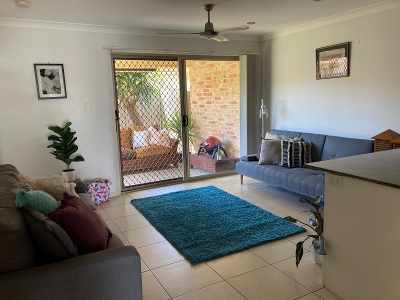 2/11 Acemia Drive, Morayfield QLD 4506