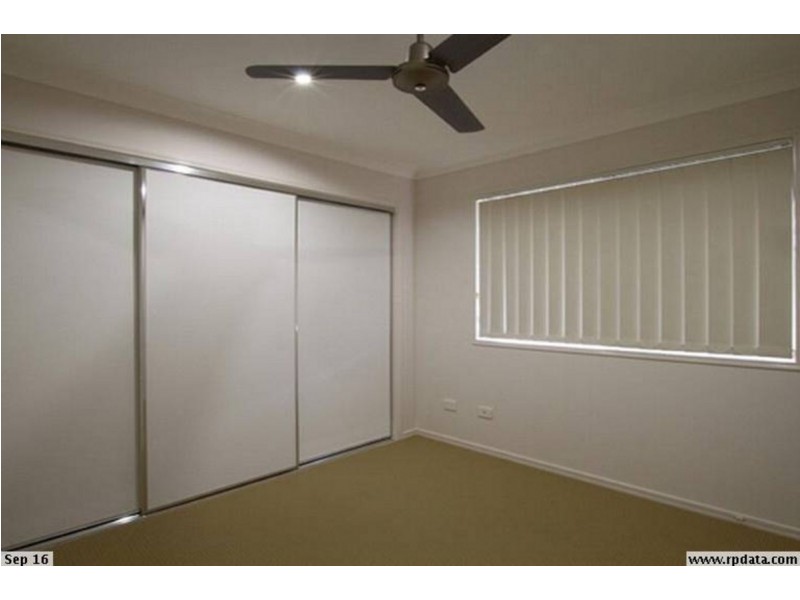 2/11 Acemia Drive, Morayfield QLD 4506