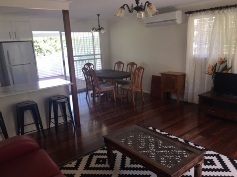 54 Hannam Street, Wynnum QLD 4178