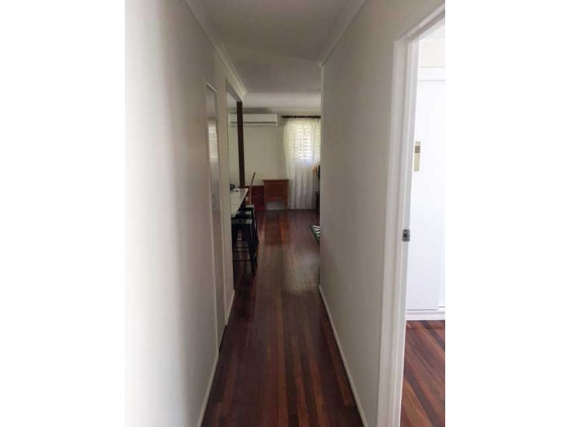 54 Hannam Street, Wynnum QLD 4178