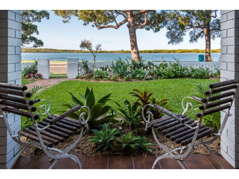 60 Picnic Point Esplanade, Maroochydore QLD 4558