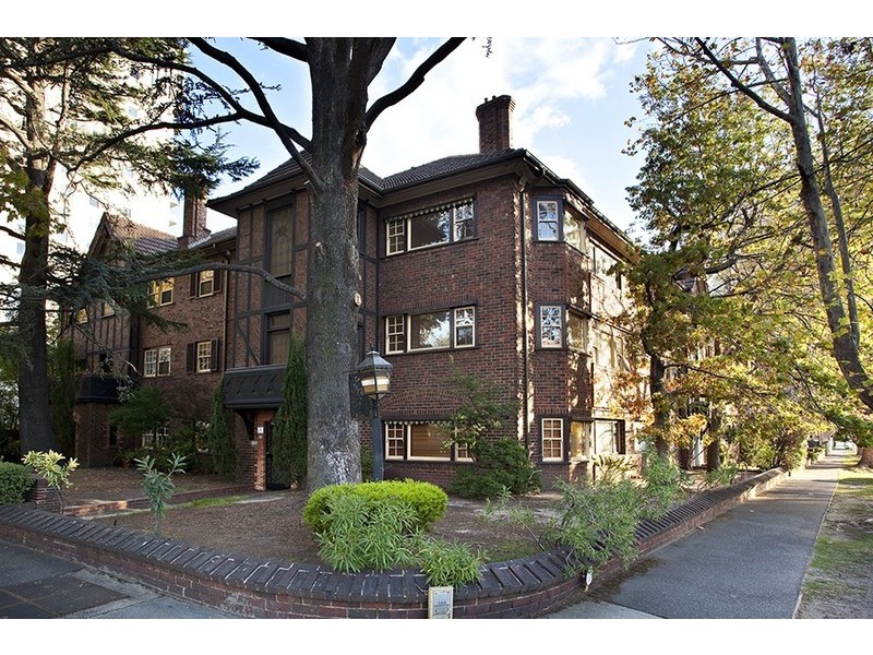 16/628 St Kilda Road, Melbourne VIC 3004