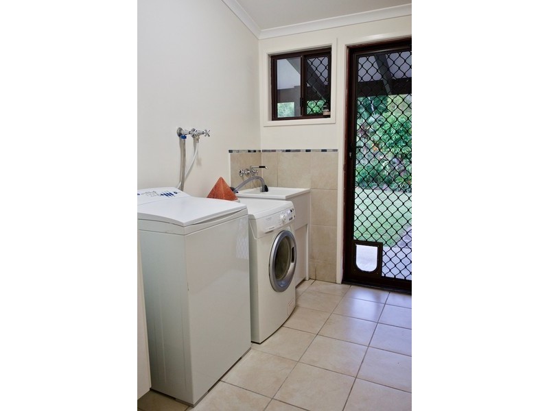 13 Wandoo Court, Mapleton QLD 4560