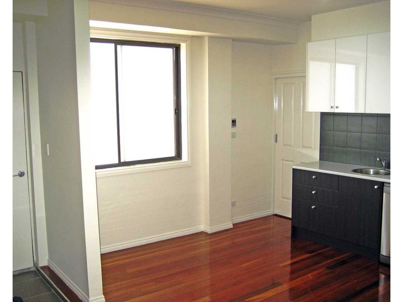 4/15 Nicholson Street, Coburg VIC 3058