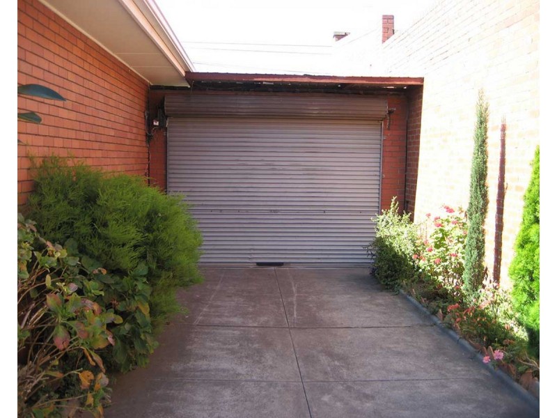 4/15 Nicholson Street, Coburg VIC 3058