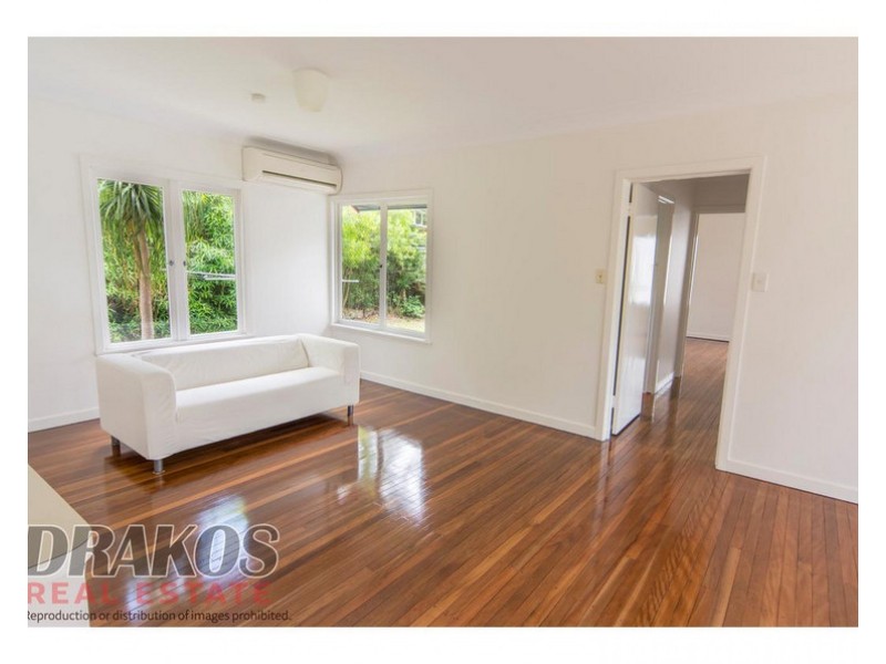 157 The Esplanade, St Lucia QLD 4067