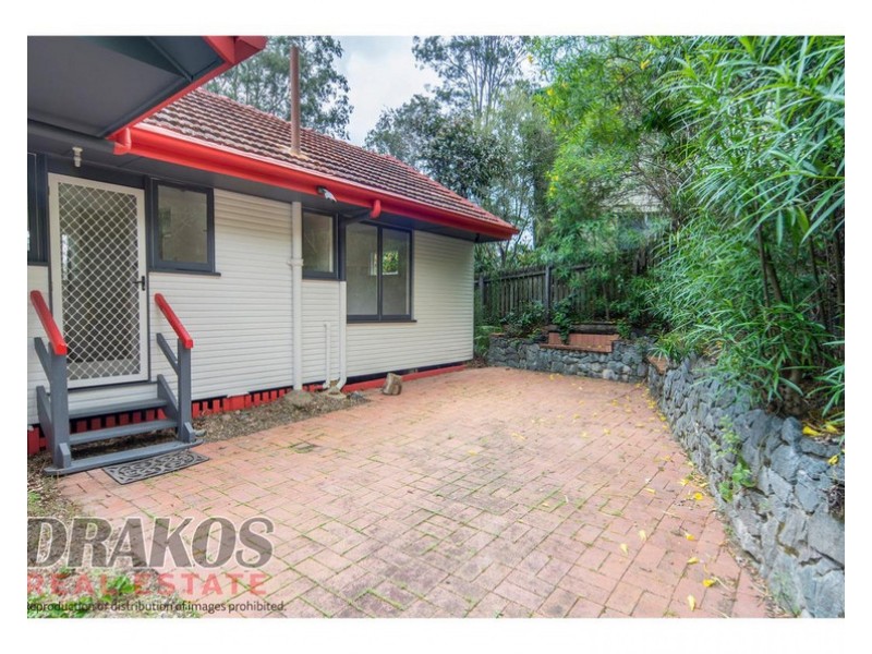 157 The Esplanade, St Lucia QLD 4067