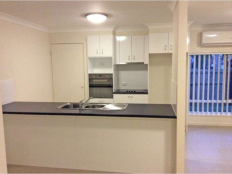 1/126 Dibar Street, Wynnum QLD 4178