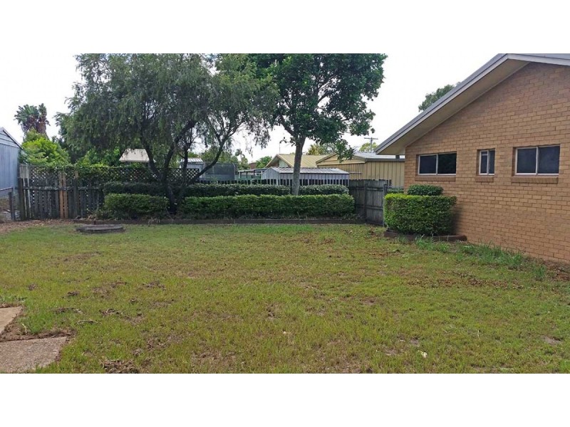 2/40 Wallace Street, Caboolture QLD 4510