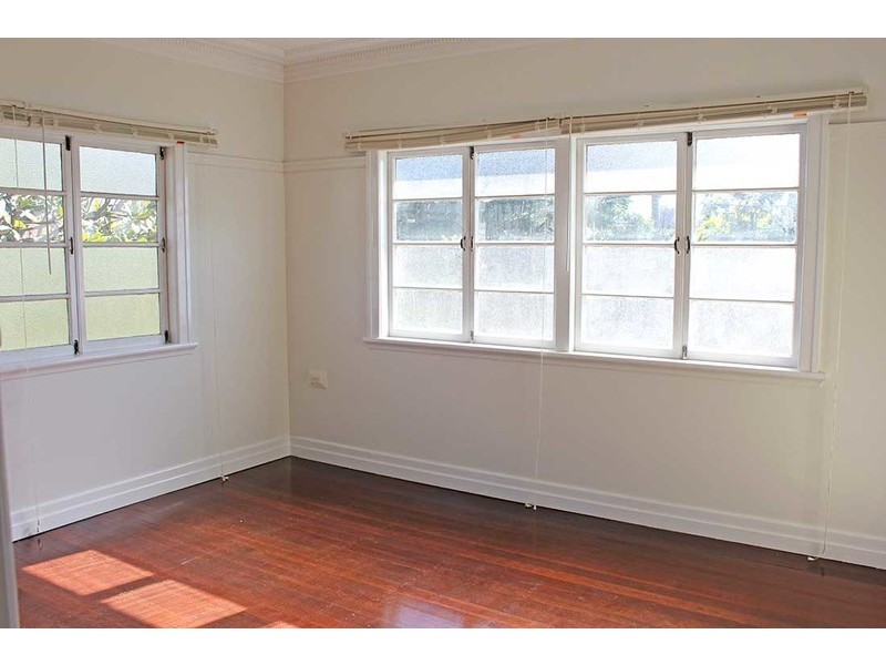 24 Brae Street, Wavell Heights QLD 4012