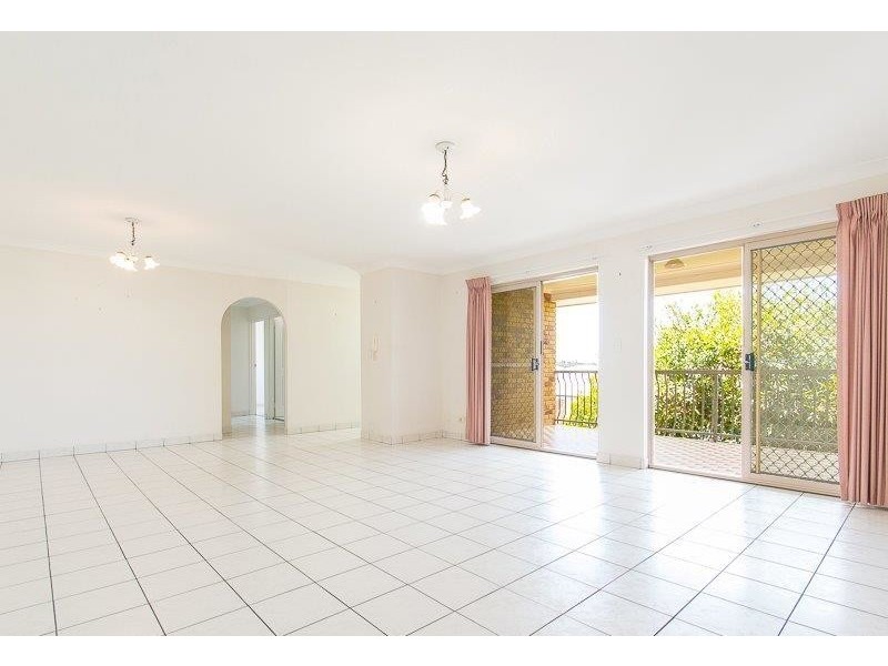 2/135 Miller Street, Chermside QLD 4032