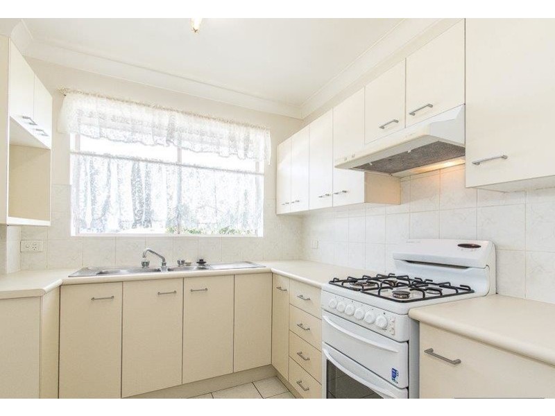 2/135 Miller Street, Chermside QLD 4032