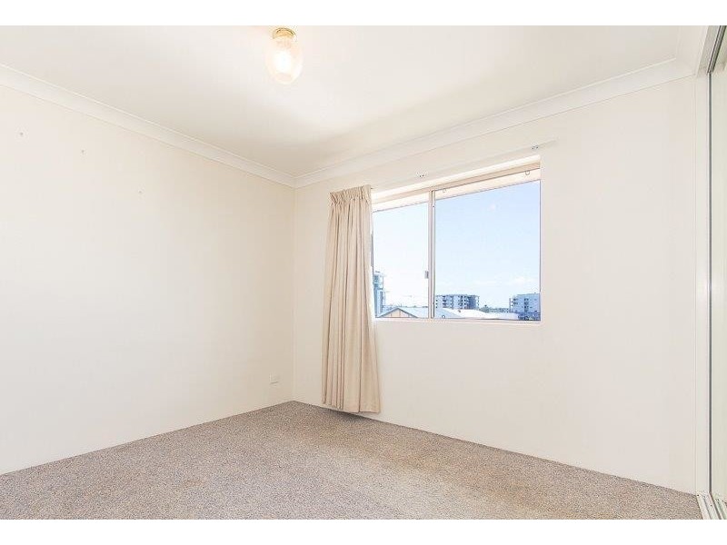 2/135 Miller Street, Chermside QLD 4032