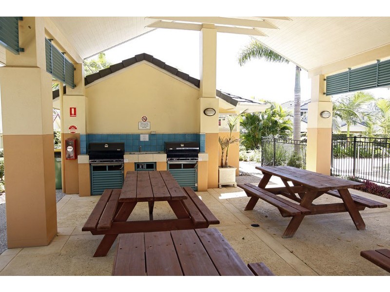 18/11 Eden Court, Nerang QLD 4211