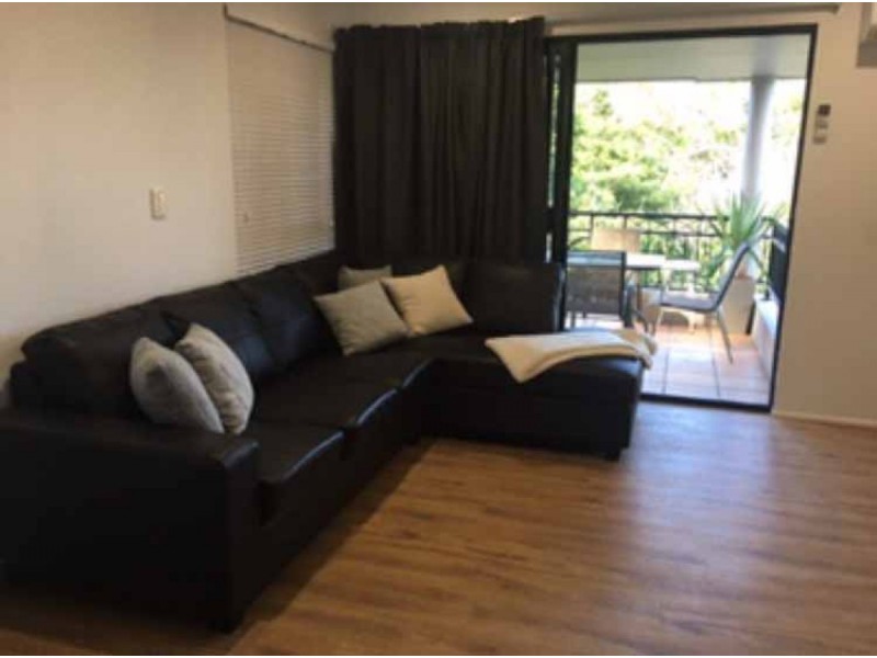 6/260 Sir Fred Schonell Drive, St Lucia QLD 4067