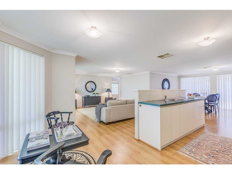 174 Streich Avenue, Kelmscott WA 6111