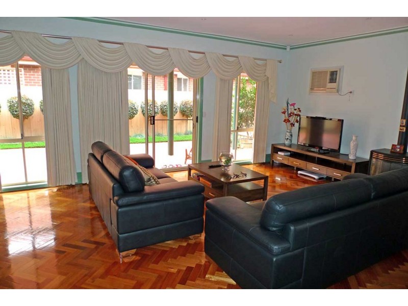 31 Castlereagh Place, Watsonia VIC 3087