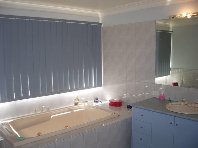 45 Shorts Road, Research VIC 3095