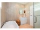 22 Dover Street, Hawthorne QLD 4171
