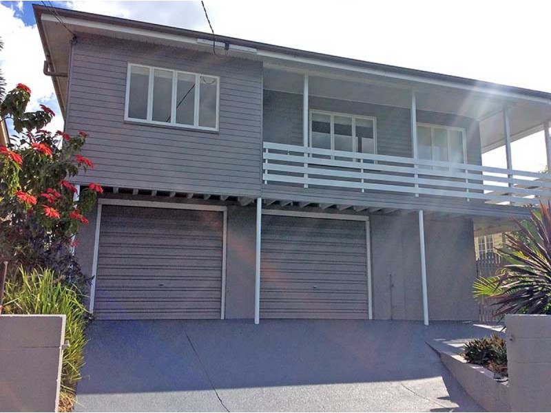 22 Dover Street, Hawthorne QLD 4171