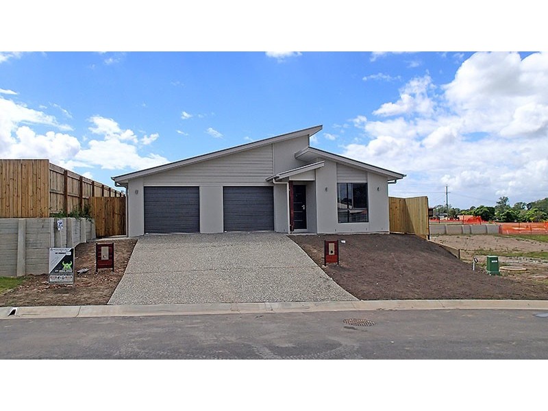2/5 Mayfair Crescent, Kallangur QLD 4503
