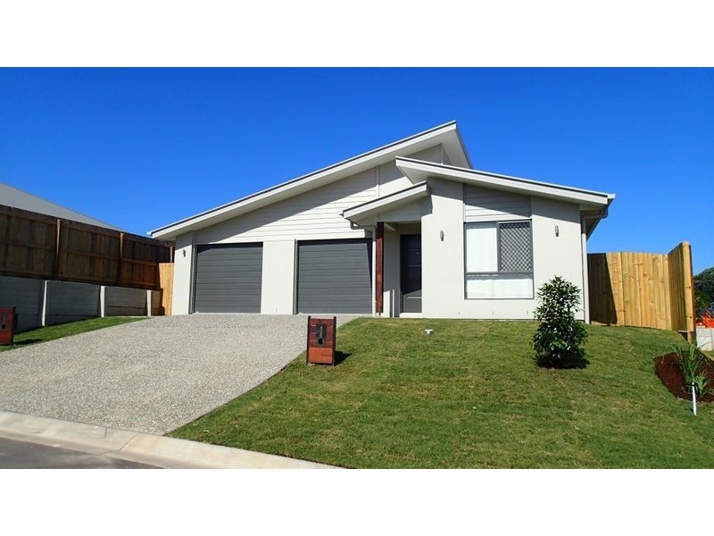 2/5 Mayfair Crescent, Kallangur QLD 4503