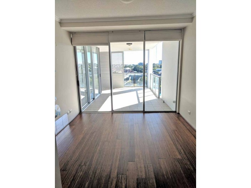 7066/7 Parkland Boulevard, Brisbane City QLD 4000