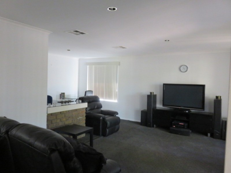 11 Sherwood Place, Blakeview SA 5114