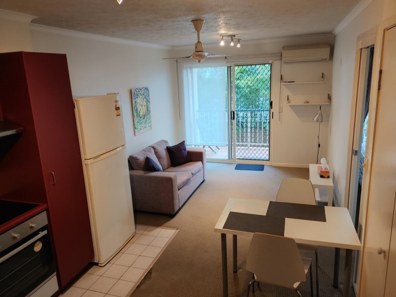 2/71 Waldheim Street, Annerley QLD 4103