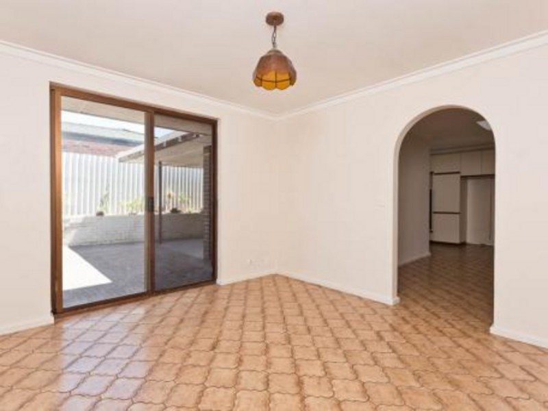 28 Mandalay Place, Craigie WA 6025