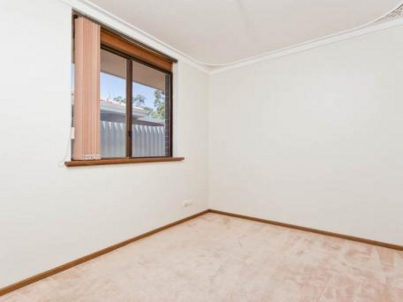28 Mandalay Place, Craigie WA 6025