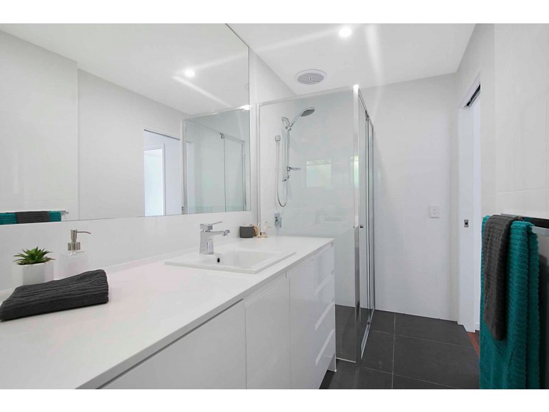 7/58 Sarawak Avenue, Palm Beach QLD 4221