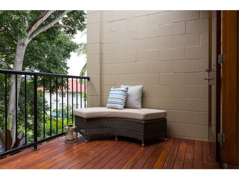 2/123 Indooroopilly Road, Taringa QLD 4068